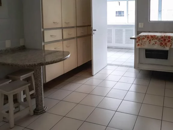 Imagem Apartamento com 4 dormitórios, 220 m² - venda ou alugueL - Pitangueiras - Guarujá/SP
