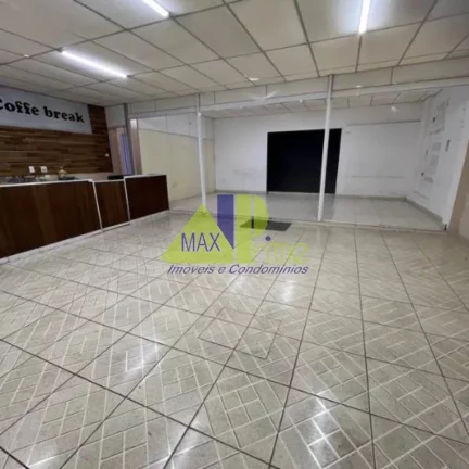 Imagem Galpão Comercial para Locação na Vila Marieta, São Paulo-SP: Espaço Amplo e Funcional para seu Negócio!