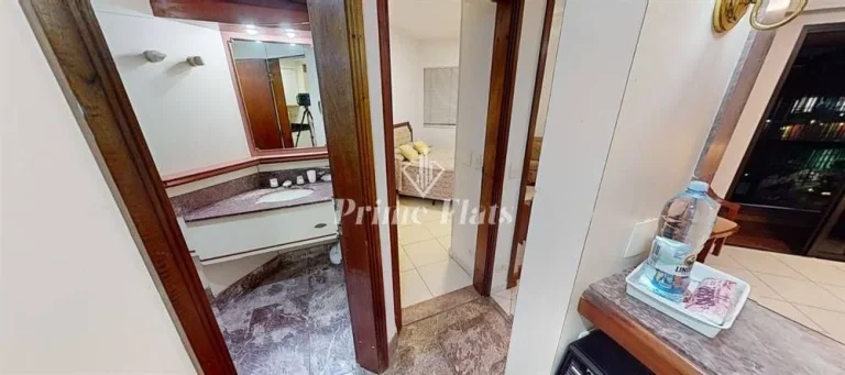 Imagem Flat disponível para locação no Golden Tower Residence no Itaim Bibi, com 40m², 1 dormitório e 1 vaga