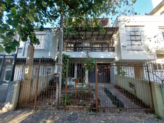 Casa à venda em Porto Alegre, Rio Branco, com 5 quartos, 176m2