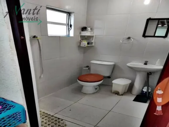 Imagem Casa 2 dormitórios à venda na Vila Voturuá - São Vicente/SP