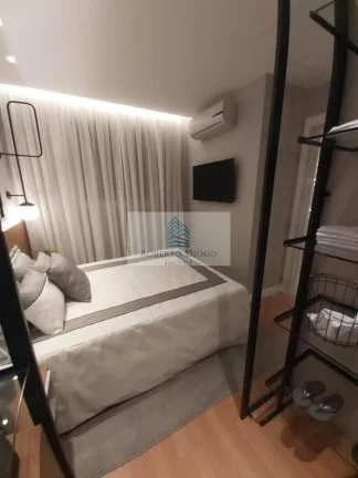 Imagem Apartamento à venda no Rio de Janeiro - Bairro Camorim: 2 quartos, 1 sala, 1 banheiro, 1 vaga de garagem, 45,00 m² de área.