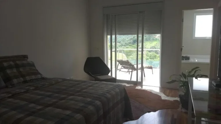Imagem Casa no Res. Gênesis I - 415m²