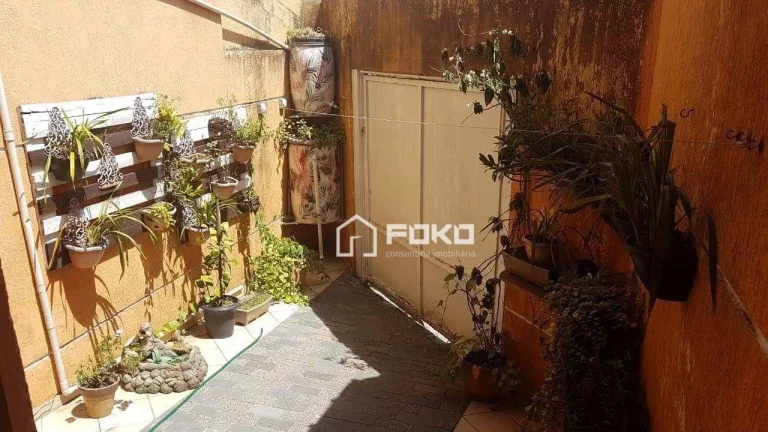 Imagem Sobrado com 2 dormitórios à venda, 200 m² por R$ 649.000,00 - Parque Continental I - Guarulhos/SP