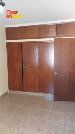 Imagem Oportunidade Exclusiva! Apartamento à venda no Centro de Ribeirão Preto-SP, 2 quartos, 1 sala, 1 banheiro, 96m². Quer Imóvel Negócios Imobiliários.