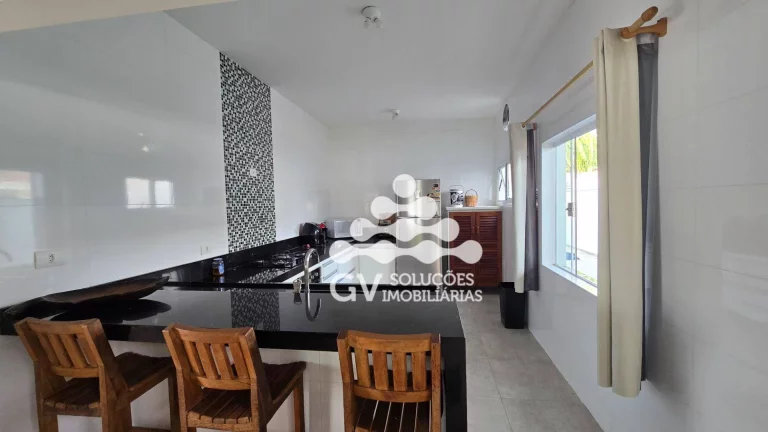 Imagem Casa com 3 suítes à venda - Lagoinha - Ubatuba/SP