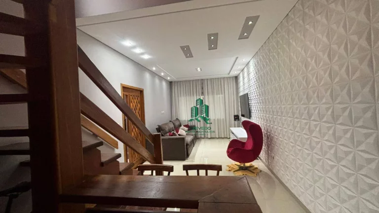 Imagem Sobrado com 4 dormitórios à venda, 216 m² por R$ 901.000,00 - Jardim Adriana - Guarulhos/SP