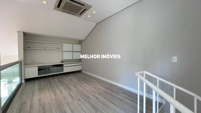 Imagem Casa a venda no Condomínio Ariribá em Balneário Camboriú