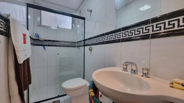 Imagem Apartamento com 2 dormitórios à venda, 90 m² - Pitangueiras - Guarujá/SP