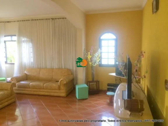 Imagem Casa em Condomínio para Venda em Mairinque, Zona Rural, 5 dormitórios, 2 suítes, 2 banheiros, 8 vagas