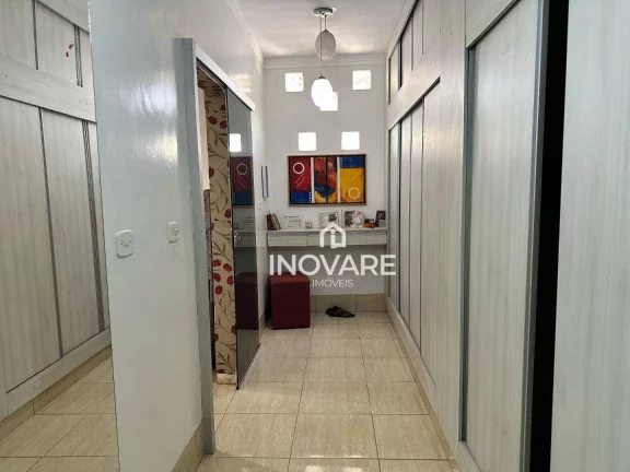 Imagem Casa com 3 dormitórios à venda, 280 m² por R$ 650.000,00 - Cidade Jardim - Itumbiara/GO
