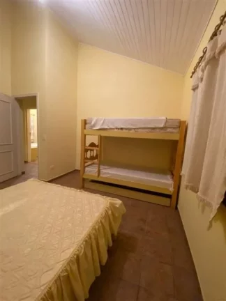 Imagem CASA COM 180 m² - -