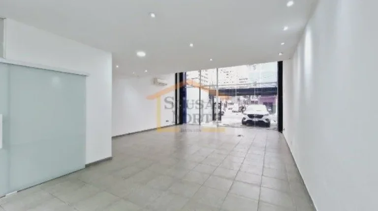 Imagem Prédio comercial situado em uma região de intenso movimento, oferecendo excelente visibilidade.
Es...