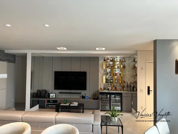 Imagem Apartamento 4 ou + dormitórios para Venda em Balneário Camboriú / SC no bairro Centro
