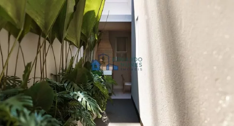 Imagem ÁTIMA ÁREA PRIVATIVA, REFORMADA COM 04 QUARTOS, 04 VAGAS NO SANTO ANTÔNIO!!