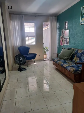 Imagem Casa com 2 quartos, 126m2, à venda