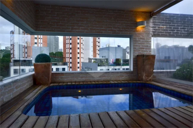 Imagem Cobertura à venda com 4 quartos, sendo 4 suítes, no condomínio Piazza Rotonda, São Paulo - SP