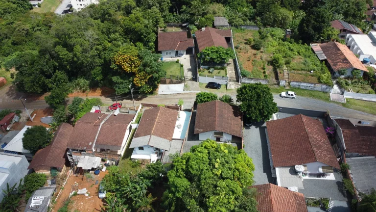 Imagem Terreno à venda em Joinville, Aceita Permuta