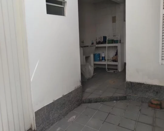 Imagem sobrado ao lado do Shopping Raposo