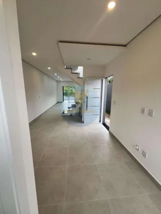 Imagem Casa em Condomínio a Venda no bairro Caucaia do Alto - Cotia, SP