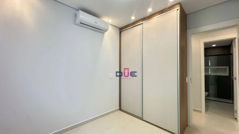 Imagem Apartamento novinho lindamente decorado, no Marapé em Santos. 2 quartos sendo 1 asuite, varanda, lazer completo. 30 itens de lazer