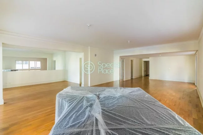 Imagem Lindenberg em Higienópolis. São 306m² de área privativa, com 4 dormitórios ( 4 suítes) e 4 vag...