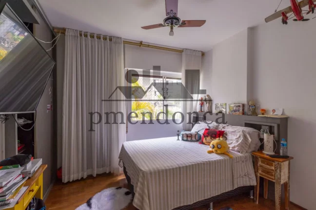 Imagem Apartamento na Rua Cardoso de Almeida com 3 quartos e 2 vagas, 140m²