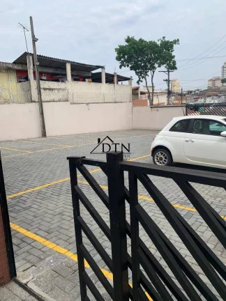 Imagem Sobrado em condomínio - Vila Ede - 2 suítes