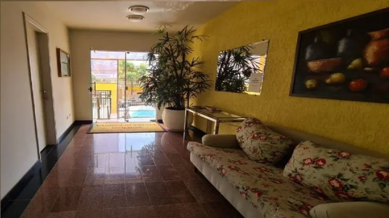 Imagem Apartamento em ótima localização, contendo quintal, sala dois ambientes, 2 quartos , cozinha, ár...