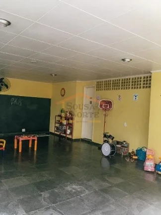 Imagem Apartamento com 2 dormitórios e 60 m² de área útil. Sala dois ambientes, cozinha com armários, ...