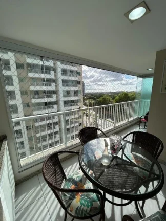 Imagem Apartamento Mobiliado e Decorado à Venda em Patamares ? Porteira Fechada