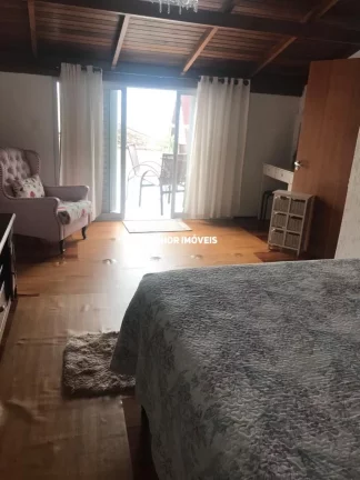 Imagem Casa á 10 metros da praia com Terraço vista Mar, Equipada com 04 dormitórios sendo 01 suíte máster à Venda em Governador Celso Ramos - SC