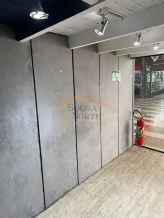 Imagem Loja na Galeria do Rock. Imóvel perfeito para investidores em edifício histórico de São Paulo, c...