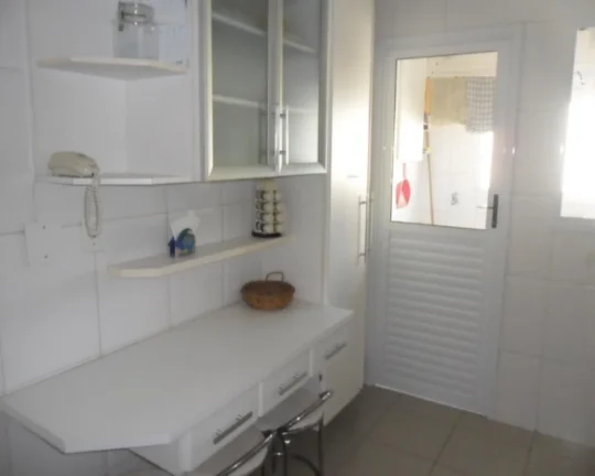 Imagem Apartamento de Lico Enseada: 3 Quartos, 3 Suítes, 4 Banheiros e 115m² em Guarujá-SP!