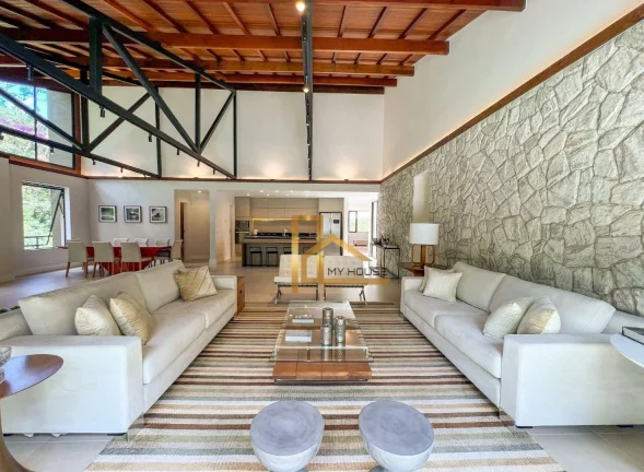 Imagem Casa linear dentro de condomínio com 5 quartos (4 suítes) e lazer privativo!