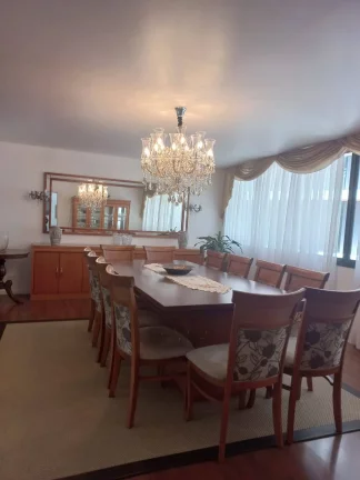 Imagem Apartamento No Cabral - 1 Por Andar - 500 m²