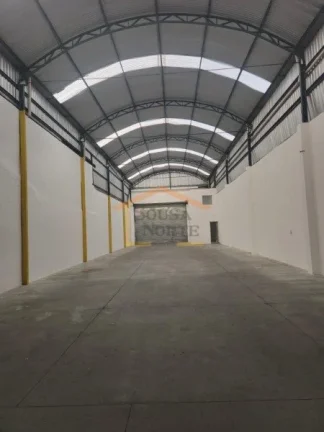 Imagem Galpão comercial para locação
Área total de 1.200m² com piso nivelado a laser e pé direito de ...