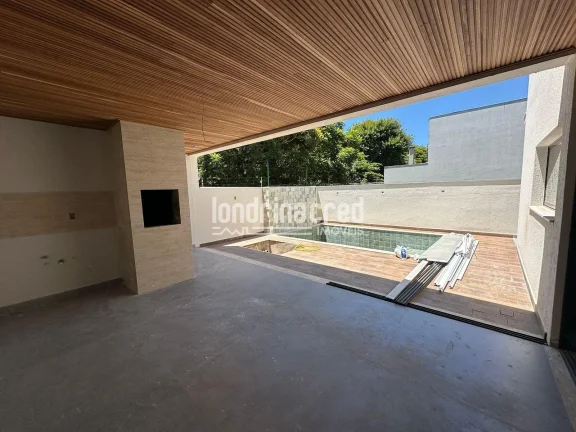 Imagem Sobrado de Alto Padrão em Condomínio Completo com 3 Suítes, Piscina Privativa, 4 Vagas e Lazer Exclusivo com Segurança 24h