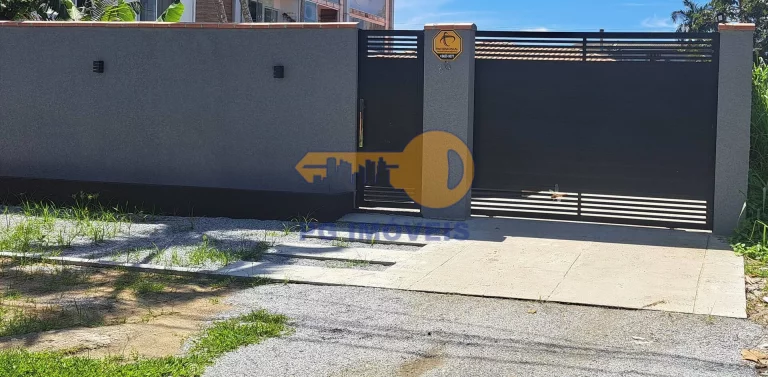 RESIDENCIA PARA 13 PESSOAS A 700M DO MAR