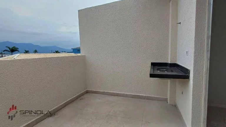 Imagem Sobrado com 3 dormitórios à venda, 101 m² por R$ 565.000,00 - Mirim - Praia Grande/SP