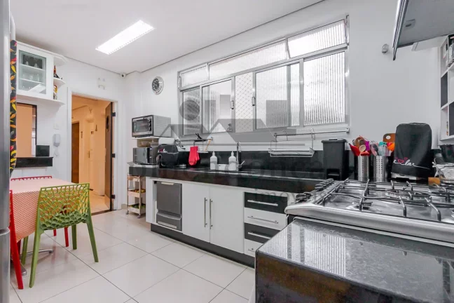 Imagem Apartamento na rua Dr Albuquerque Lins com 3 quartos e 1 vaga, 152m²
