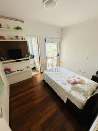 Imagem Apartamento com 160m², 3 dormitórios, sendo 3 suites todos com varanda, sala para dois ambientes, ...