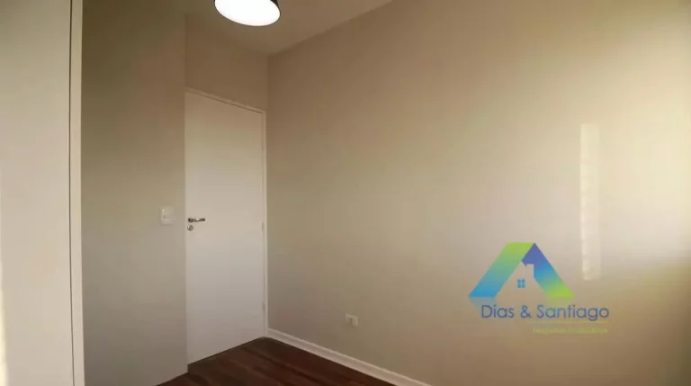 Imagem Apartamento com 3 dormitórios e 2 banheiros em Vila das Mercês/SP!
