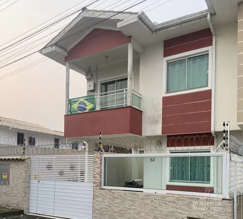 Imagem Casa com 3 dormitórios no bairro Ingleses