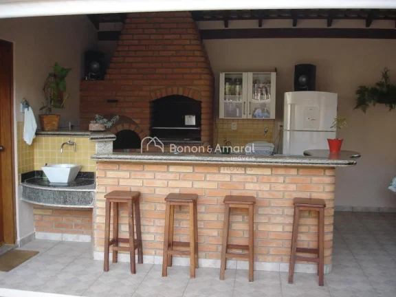Imagem Casa à venda no Condomínio Terras do Caribe, em Valinhos, com 3 dormitórios, sendo 1 suíte. A re...