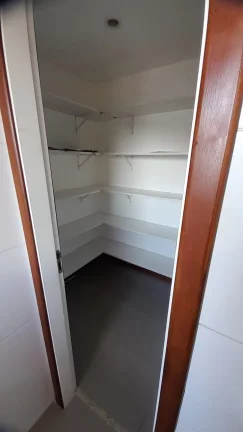 Imagem APARTAMENTO COM 4 VAGAS NA GARAGEM NA PRAIA DA COSTA