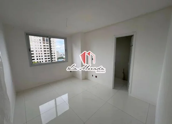 Imagem La Maison, Adrianópolis, 220m2, 4 suites, 4 vagas, VENDA!