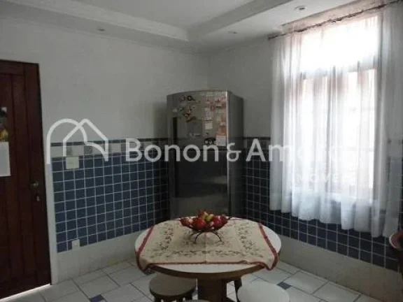 Imagem Lindo sobrado com fino acabamento. Piso superior: 3 suítes, (1 com closet e hidro), piso assoalho d...