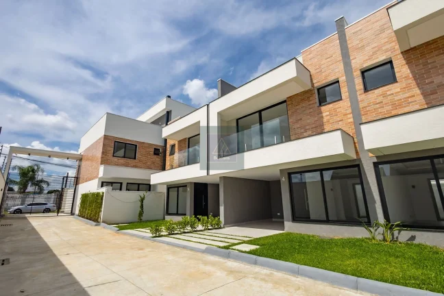 Imagem SANTA FELICIDADE Triplex em Condomínio - 3 quartos. 1 suíte. 1 vaga.