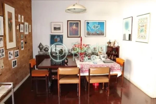Imagem Excelente apartamento com 200m² no Jardim América Living com 68m², grandes janelões,, sala de ja...